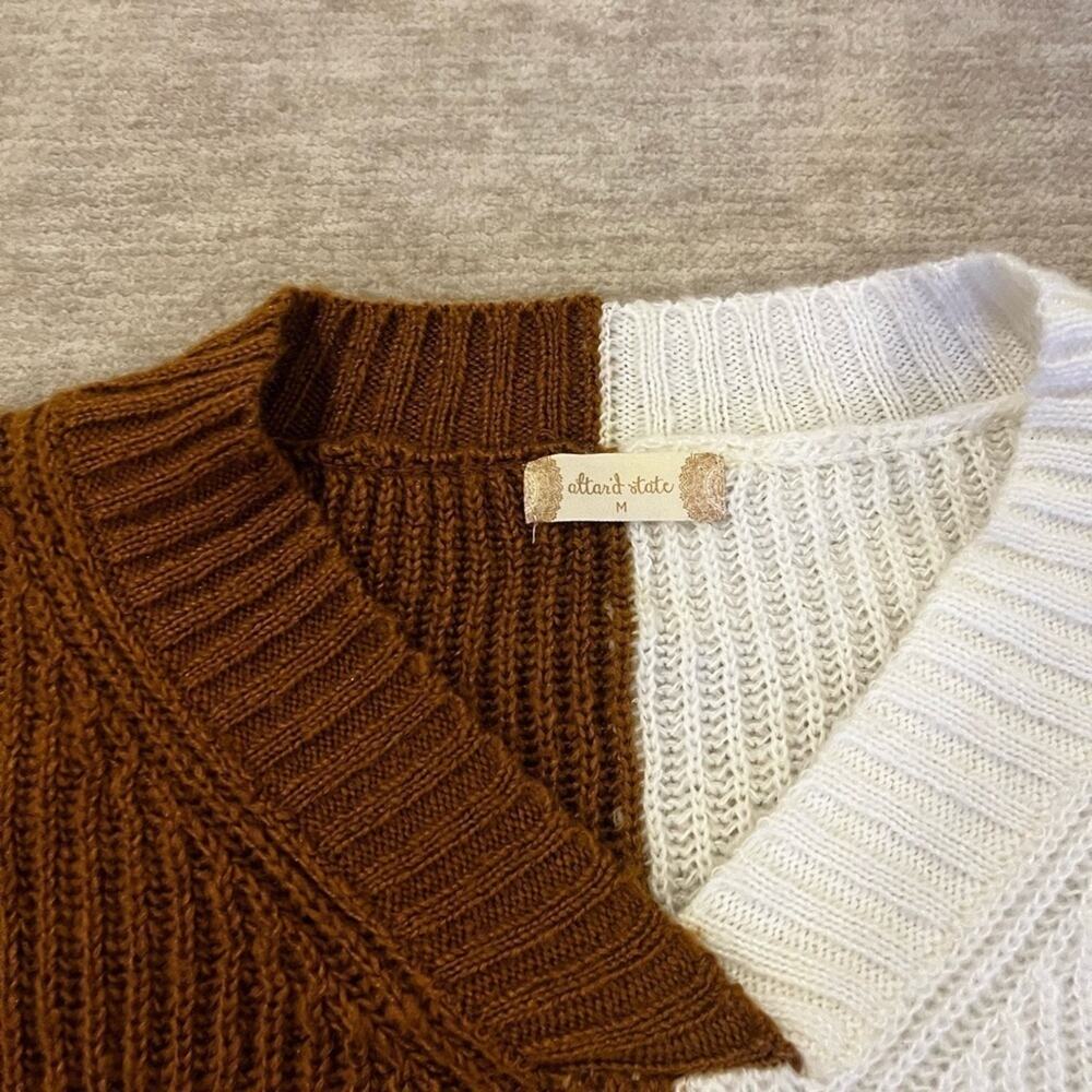 Altar’d State 2 tone brown and white sweater - Picture 3 of 4